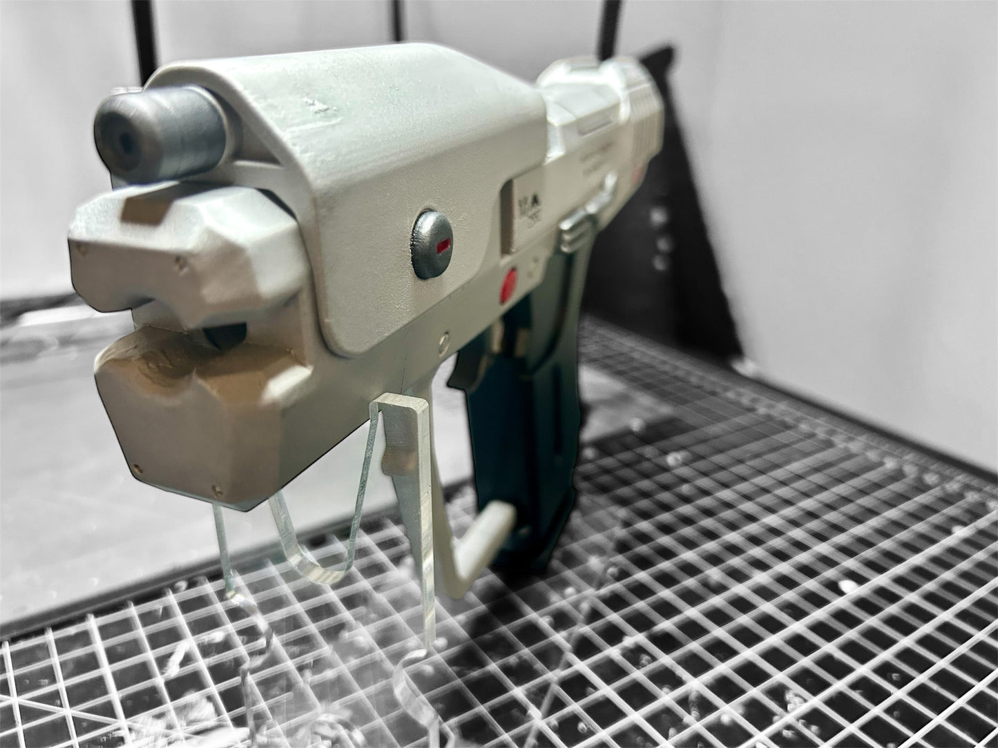 M6G Magnum Prop- Inspired by HALO Master Chief - Painted