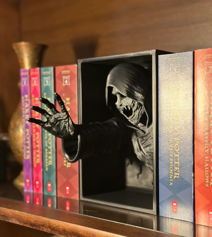 Void Reaper — 3D Printed Book Nook (Dementor-Inspired)