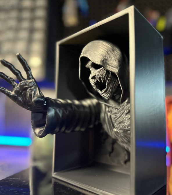 Void Reaper — 3D Printed Book Nook (Dementor-Inspired)