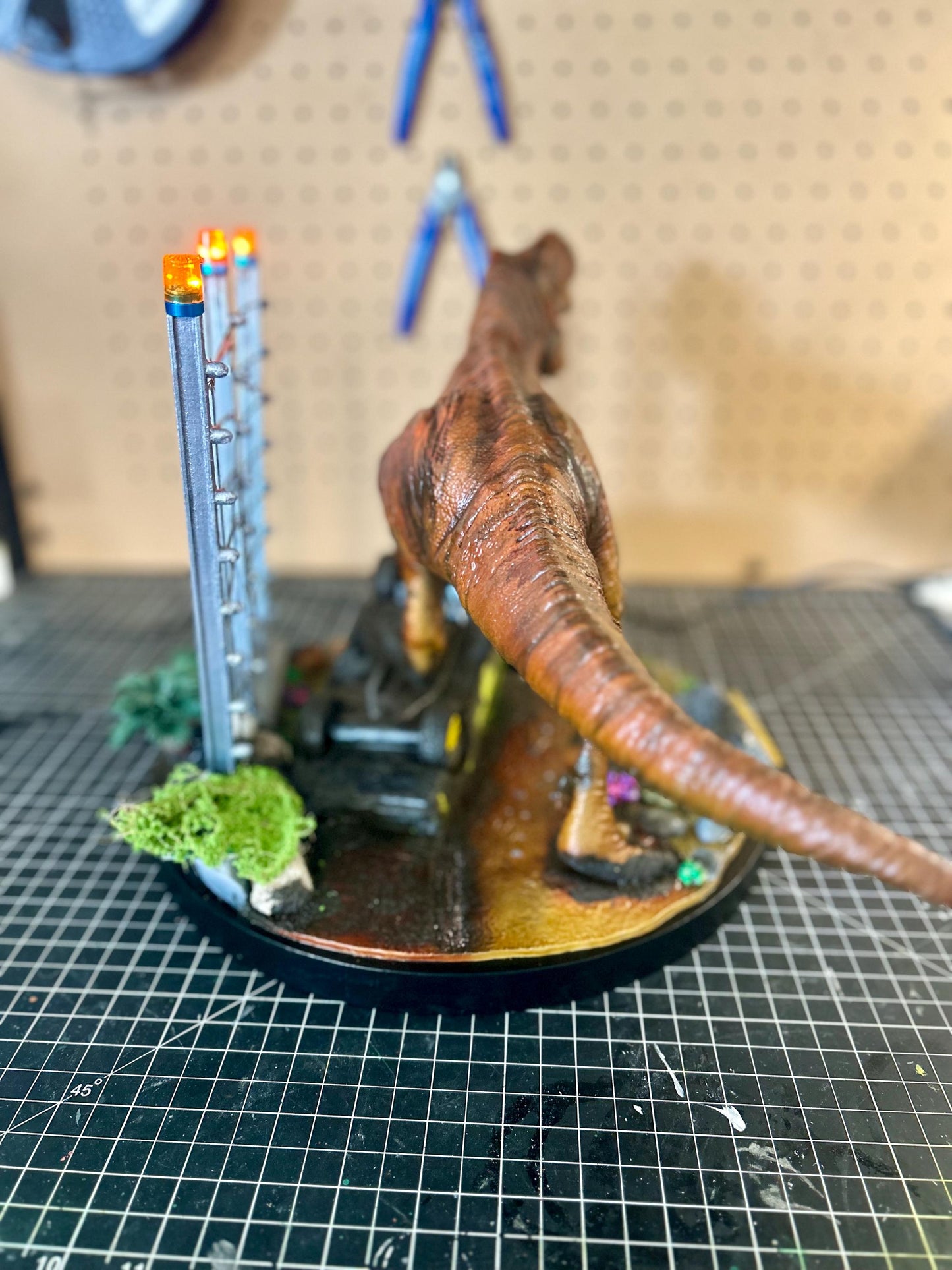 Jurassic Park T. Rex Attack Diorama
