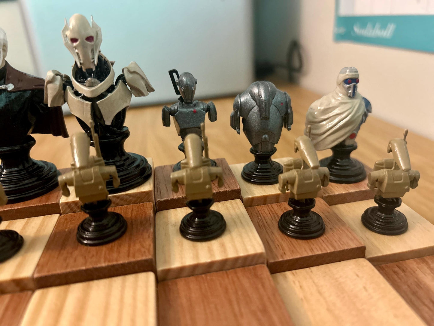 Star Wars Republic vs. CIS Chess Set – Handmade Wooden Board & 3D Printed, Hand-Painted Pieces